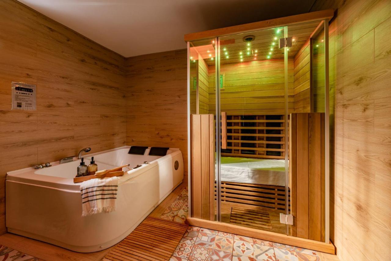 bergRESORT apartments Decin Bagian luar foto