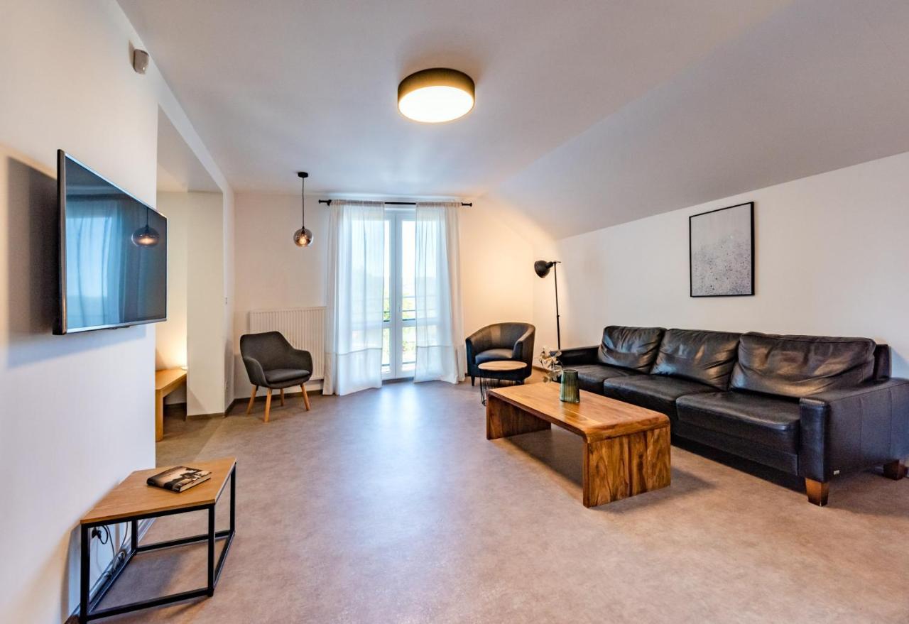 bergRESORT apartments Decin Bagian luar foto